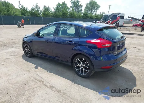 2017 Ford Focus Sel z USA, uszkodzony, nr VIN 1FADP3M24HL244082